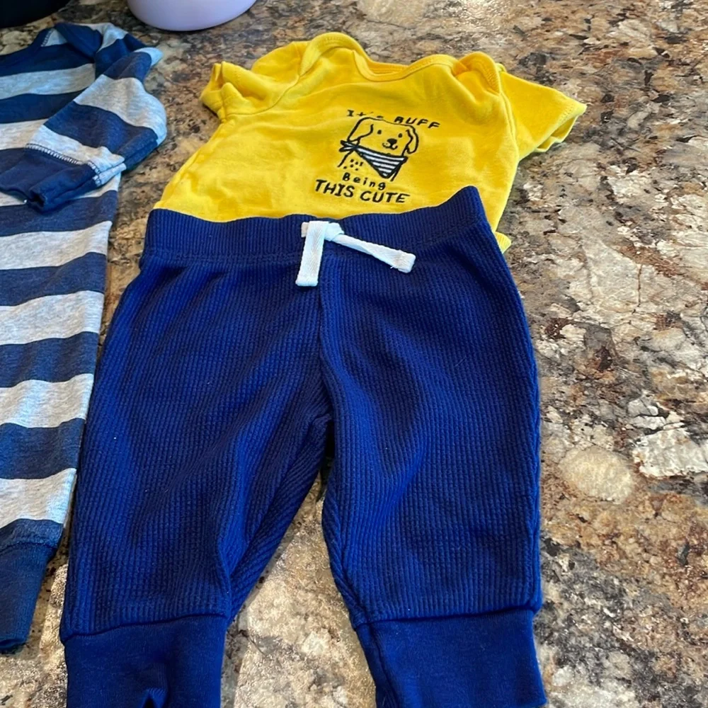 5 pcs CARTERS Baby Boys BUNDLE  jumpers &  Onesies 1 set w matching pants SZ 3M